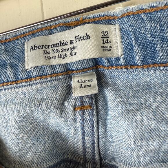 Abercrombie & Fitch The 90s Straight Ultra High Rise Curve Love Jeans Size 32/14 - Picture 3 of 9